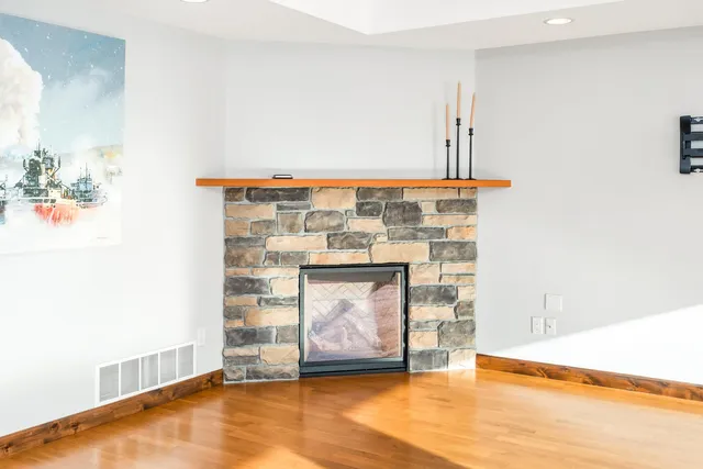 $947,500 | 8357 Congdon Boulevard, Unit 7, Duluth, MN 55804