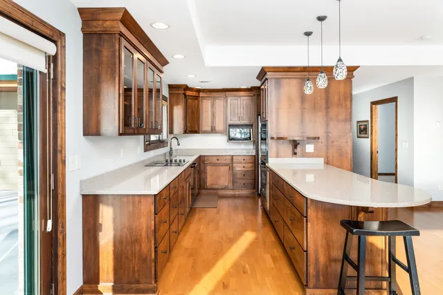 $947,500 | 8357 Congdon Boulevard, Unit 7, Duluth, MN 55804