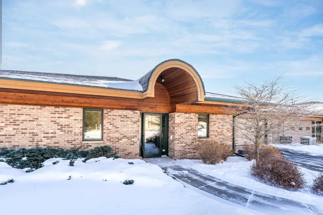 $947,500 | 8357 Congdon Boulevard, Unit 7, Duluth, MN 55804