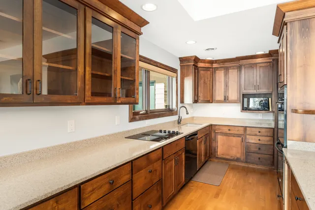 $947,500 | 8357 Congdon Boulevard, Unit 7, Duluth, MN 55804