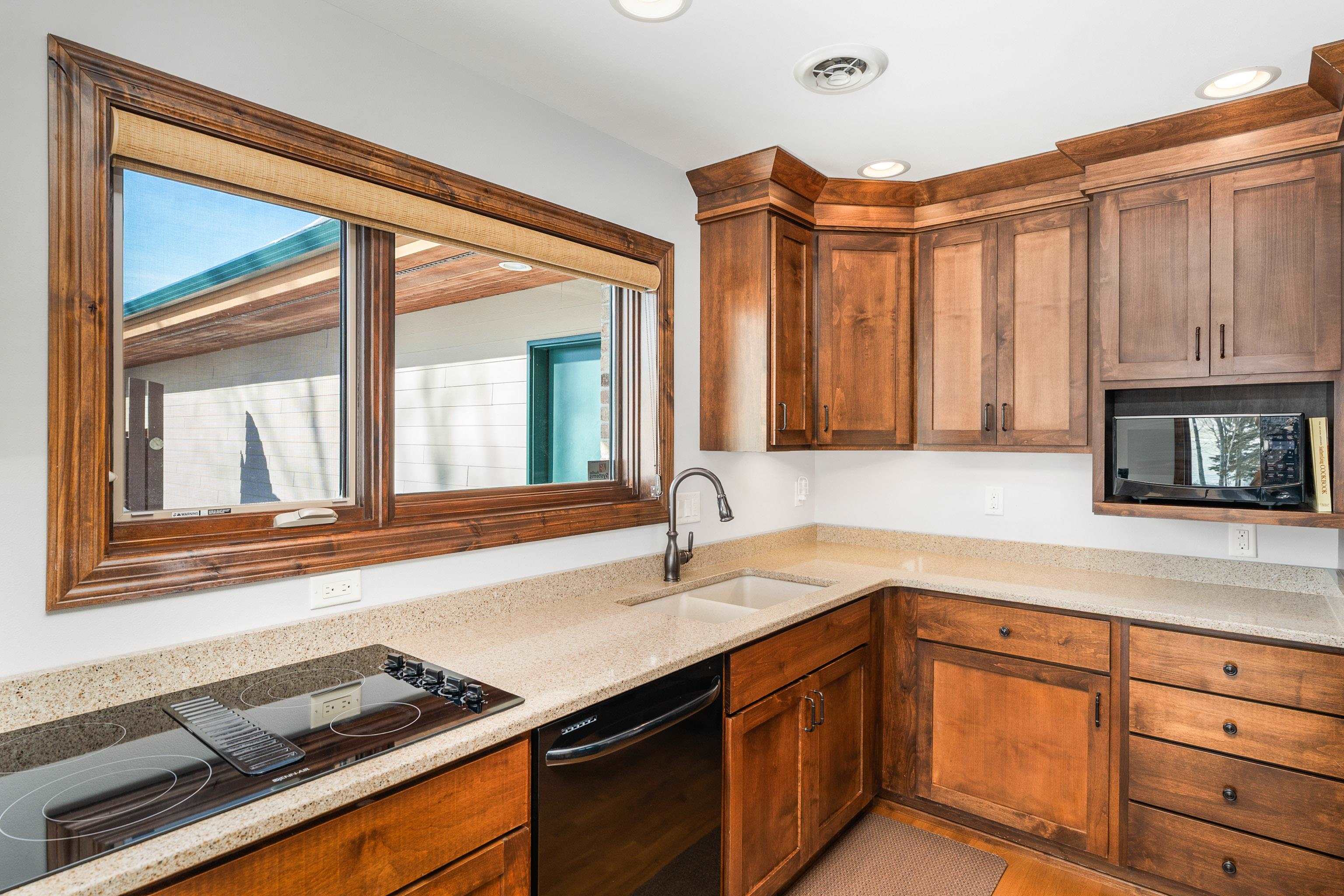 8357 Congdon Boulevard, Unit 7 Duluth, MN 55804 - Photo 35 of 98