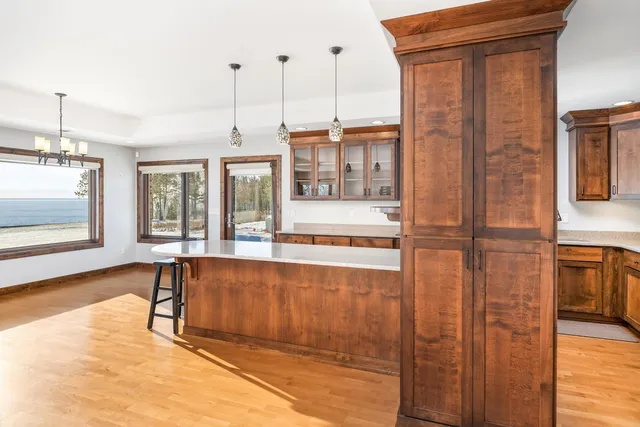 $947,500 | 8357 Congdon Boulevard, Unit 7, Duluth, MN 55804