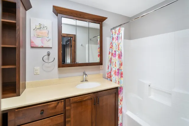 $947,500 | 8357 Congdon Boulevard, Unit 7, Duluth, MN 55804