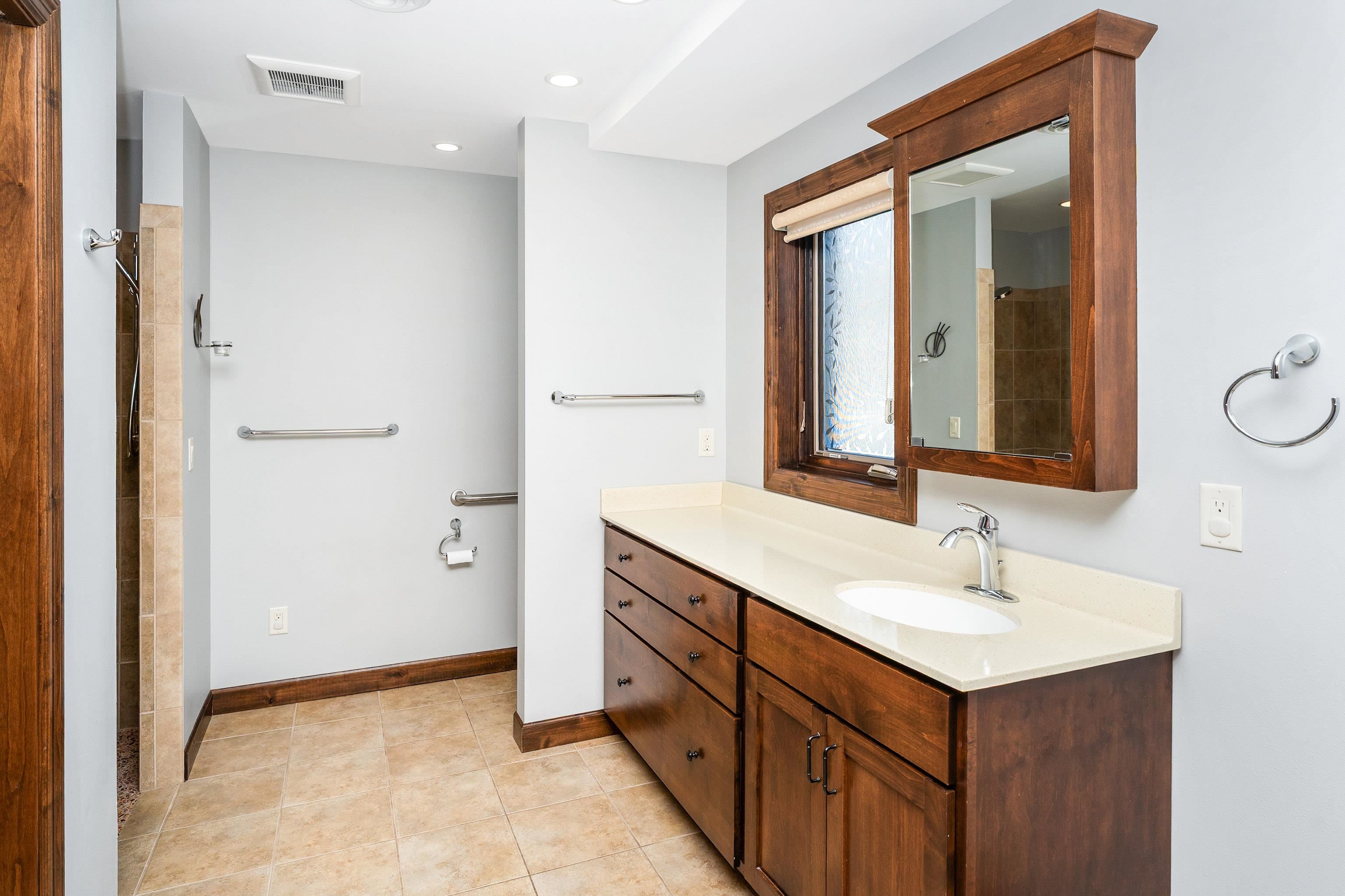 8357 Congdon Boulevard, Unit 7 Duluth, MN 55804 - Photo 53 of 98