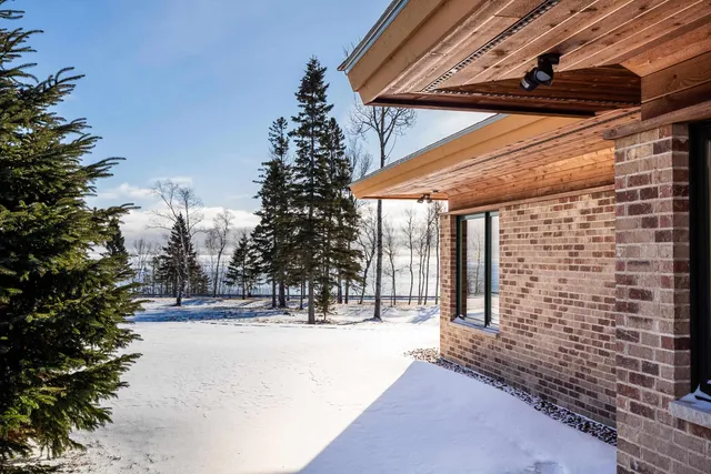 $947,500 | 8357 Congdon Boulevard, Unit 7, Duluth, MN 55804