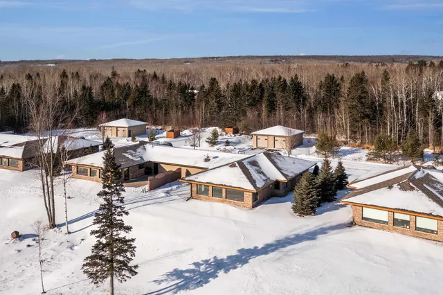 $947,500 | 8357 Congdon Boulevard, Unit 7, Duluth, MN 55804