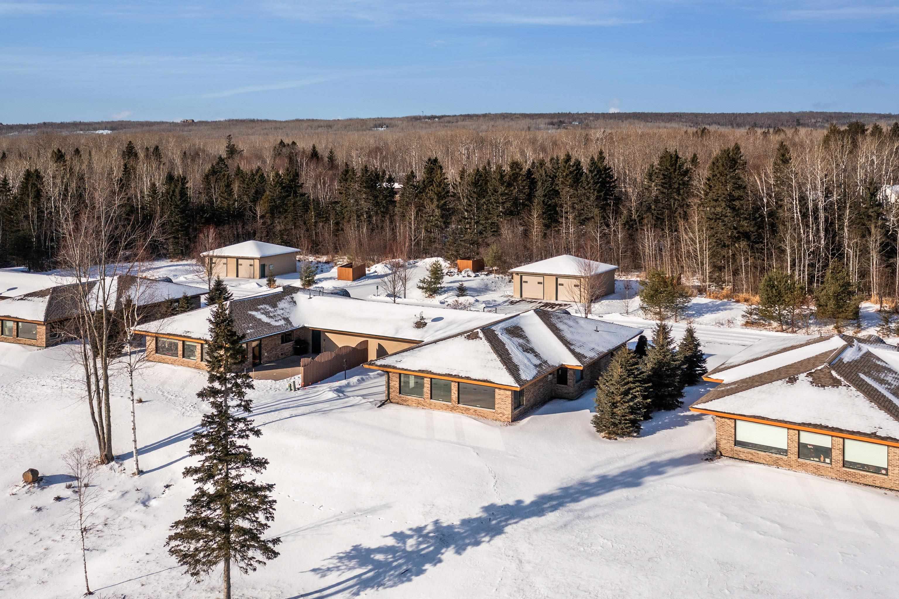 8357 Congdon Boulevard, Unit 7 Duluth, MN 55804 - Photo 75 of 98