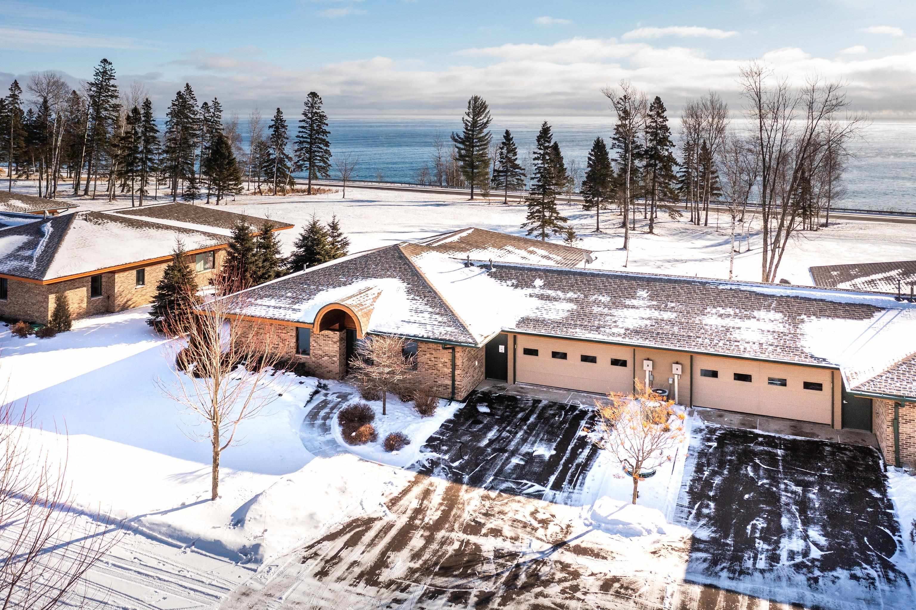 8357 Congdon Boulevard, Unit 7 Duluth, MN 55804 - Photo 76 of 98