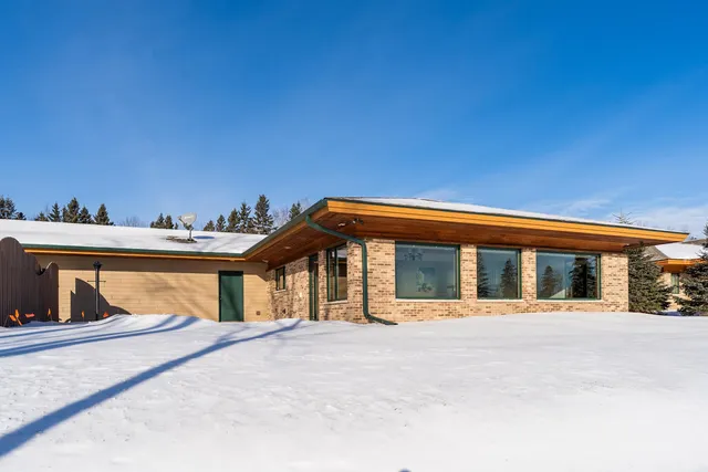 $947,500 | 8357 Congdon Boulevard, Unit 7, Duluth, MN 55804