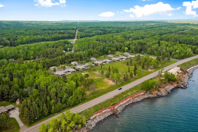 $947,500 | 8357 Congdon Boulevard, Unit 7, Duluth, MN 55804