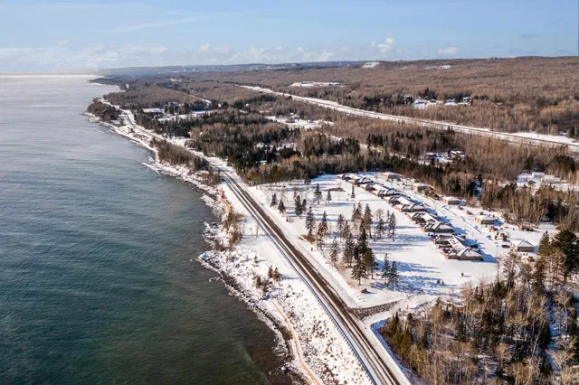 $947,500 | 8357 Congdon Boulevard, Unit 7, Duluth, MN 55804