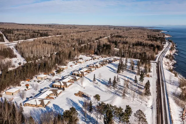 $947,500 | 8357 Congdon Boulevard, Unit 7, Duluth, MN 55804