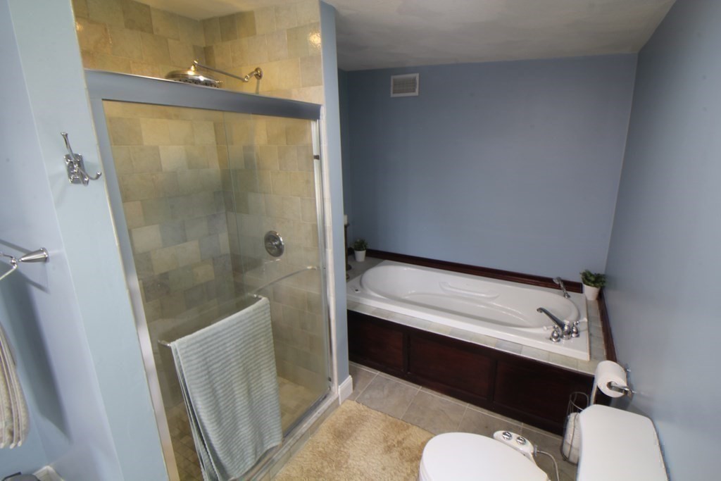 54 Farrell Road Lynn, MA 01905 - Photo 20 of 42 Gallery Image 20