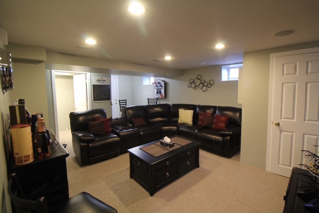 54 Farrell Road Lynn, MA 01905 - Photo 29 of 42 Gallery Image 29