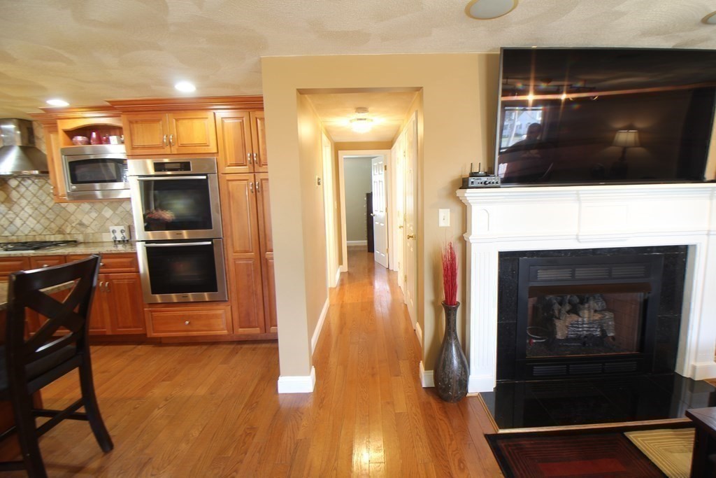 54 Farrell Road Lynn, MA 01905 - Photo 10 of 42 Gallery Image 10