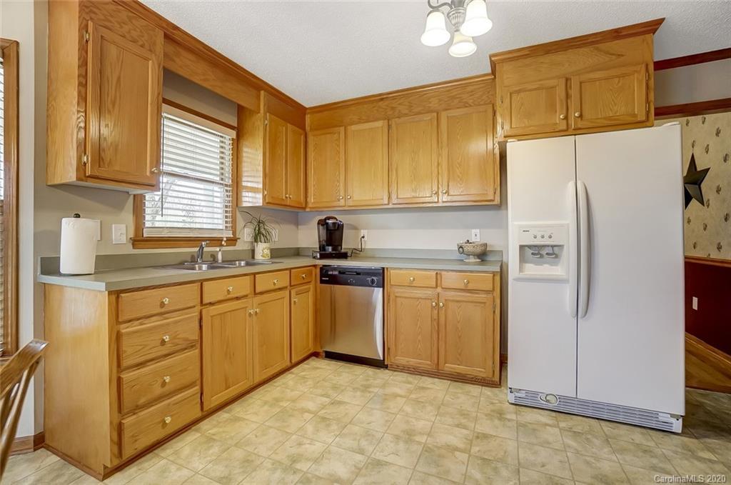 2610 Shamrock Road Harrisburg, NC 28075 - Photo 15 of 48 Gallery Image 15