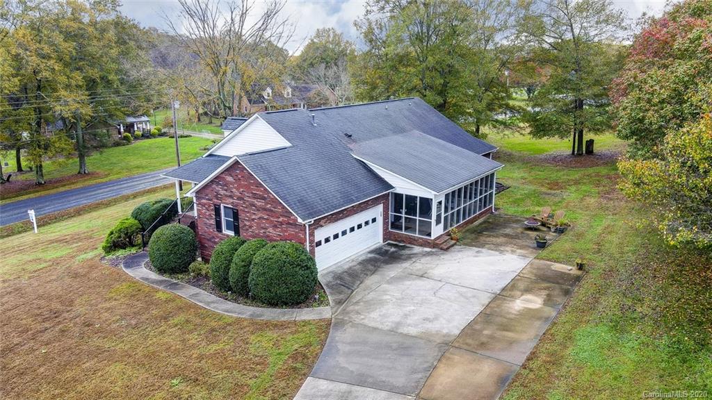 2610 Shamrock Road Harrisburg, NC 28075 - Photo 3 of 48 Gallery Image 3