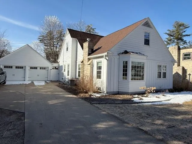 $255,000 | 504 West 3rd Street, Shawano, WI 54166