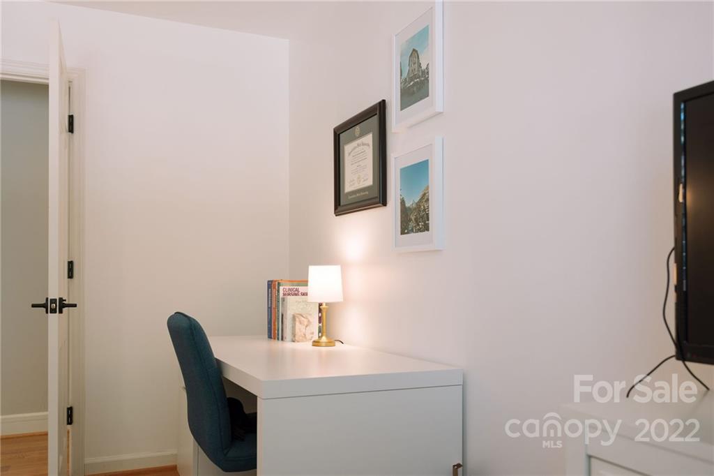 525 Scofield Road Charlotte, NC 28209 - Photo 27 of 43 Gallery Image 27