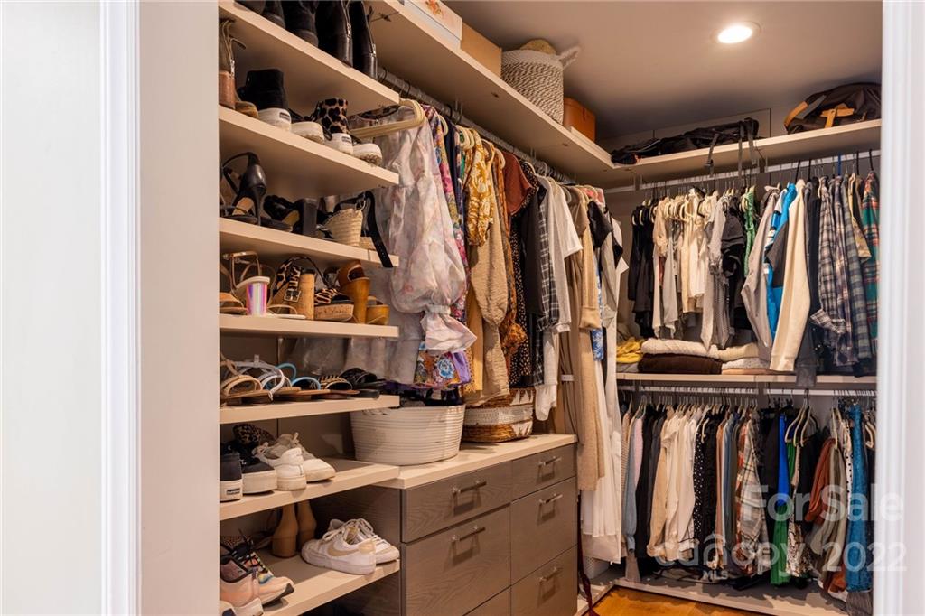 525 Scofield Road Charlotte, NC 28209 - Photo 30 of 43 Gallery Image 30