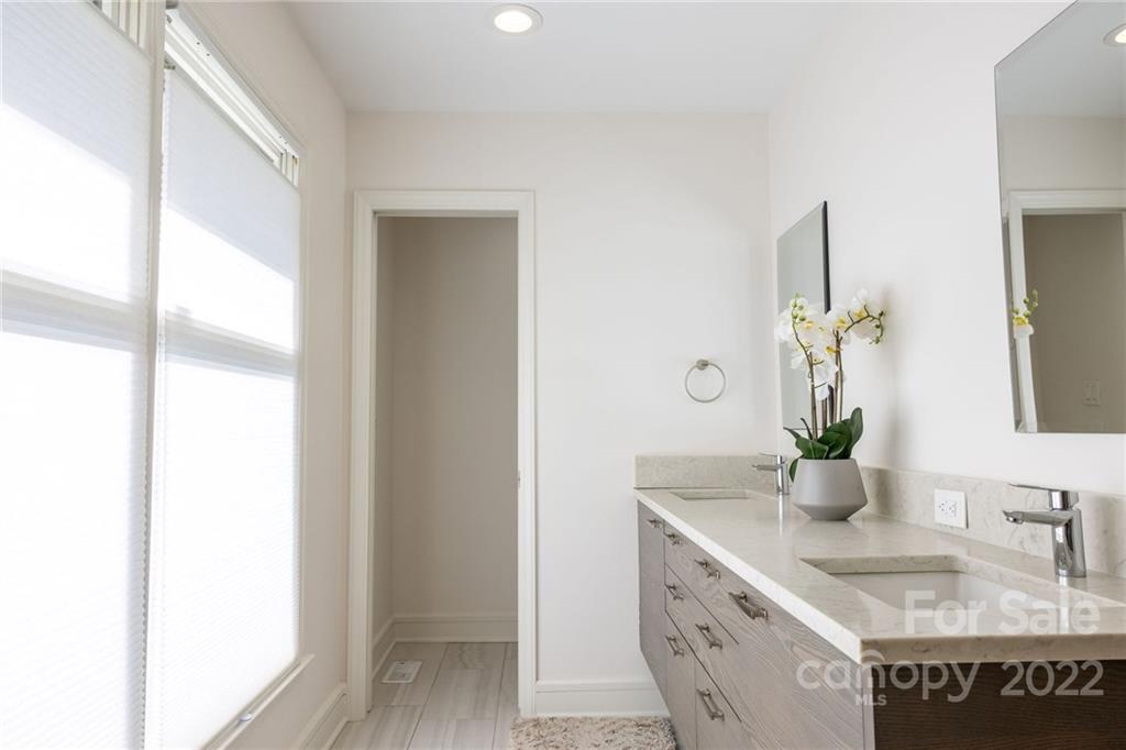 525 Scofield Road Charlotte, NC 28209 - Photo 34 of 43 Gallery Image 34