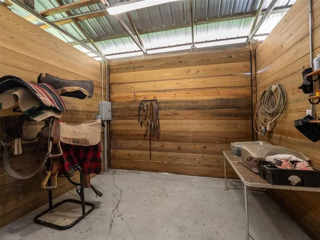 a view of a tennis court