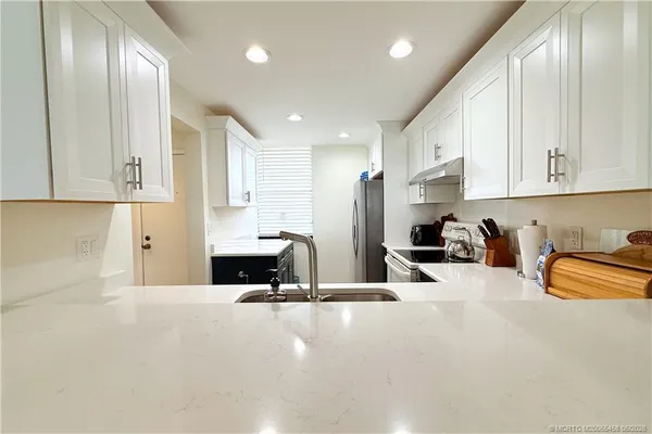 $3,800 | 1950 Southwest Palm City Road, Unit 12305, Stuart, FL 34994