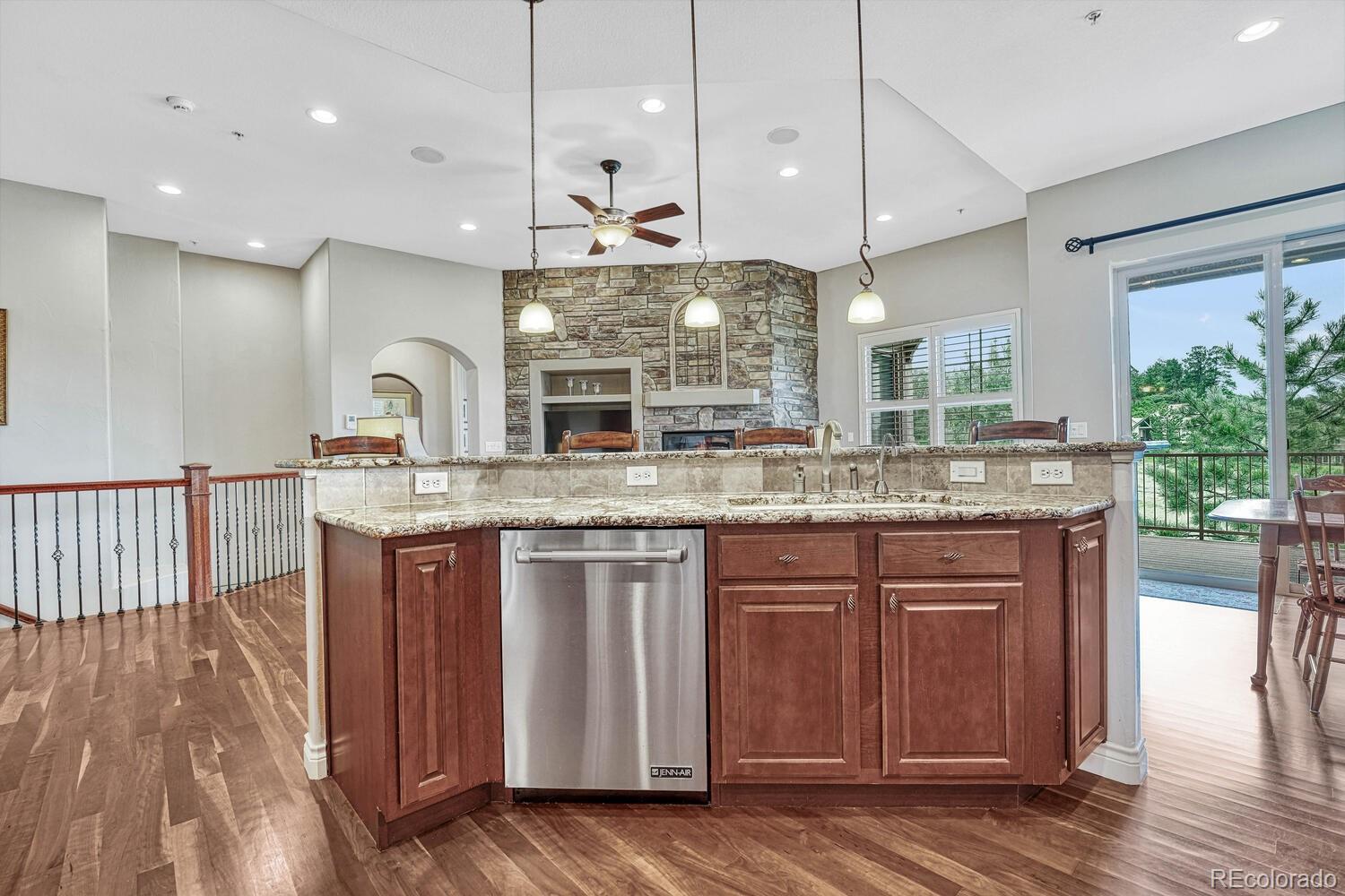 4304 Chateau Ridge Road Castle Rock, CO 80108 - Photo 12 of 40 Gallery Image 12