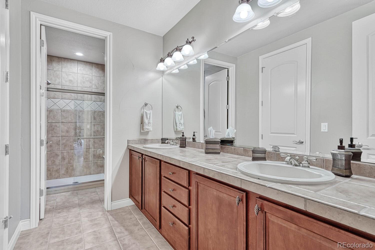 4304 Chateau Ridge Road Castle Rock, CO 80108 - Photo 30 of 40 Gallery Image 30