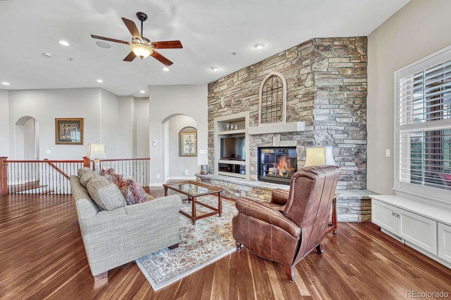 4304 Chateau Ridge Road Castle Rock, CO 80108 - Photo 7 of 40 Gallery Image 7