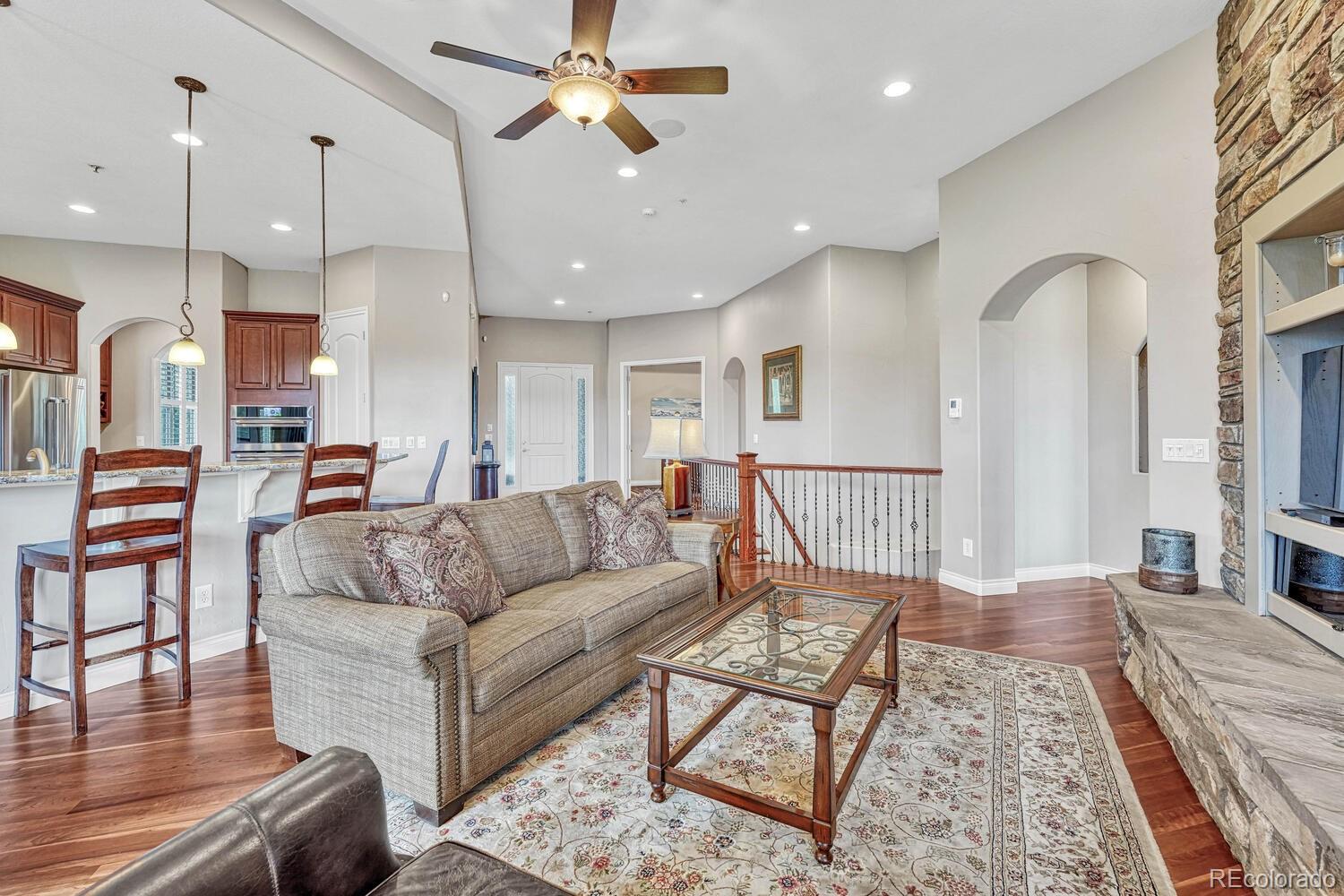 4304 Chateau Ridge Road Castle Rock, CO 80108 - Photo 8 of 40 Gallery Image 8