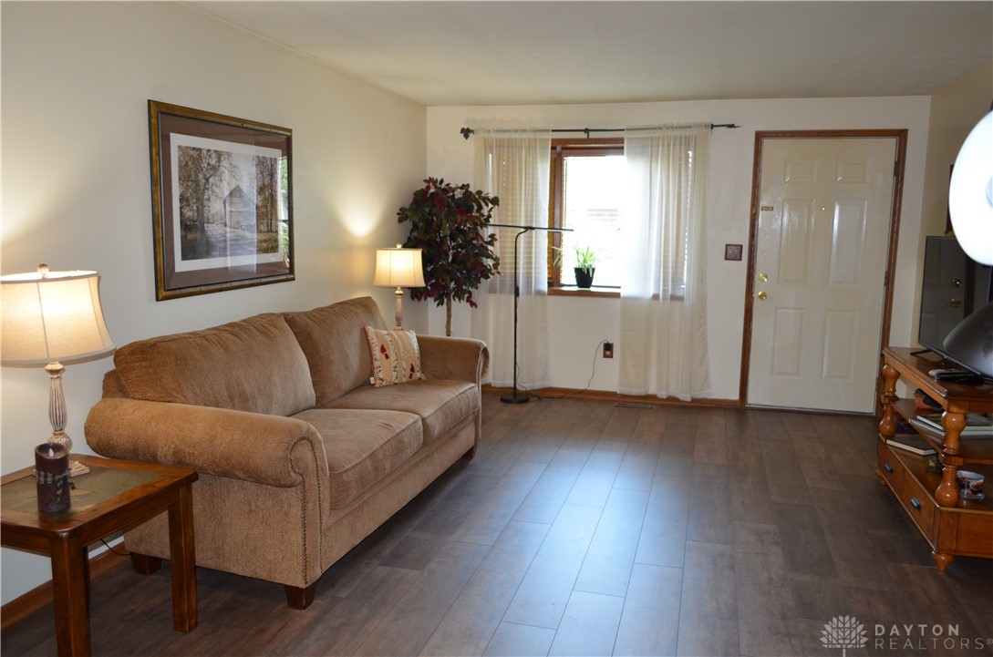 4290 Midfield Street Springfield, OH 45503 - Photo 10 of 51