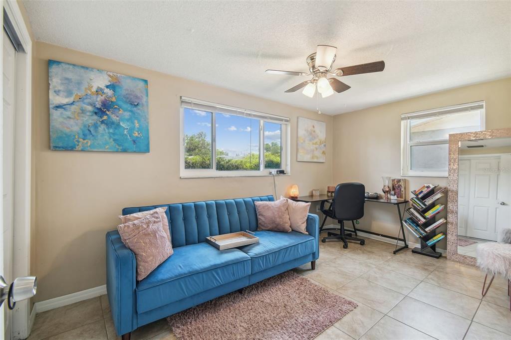 10817 Kingsbridge Road Port Richey, FL 34668 - Photo 5 of 26 Gallery Image 5