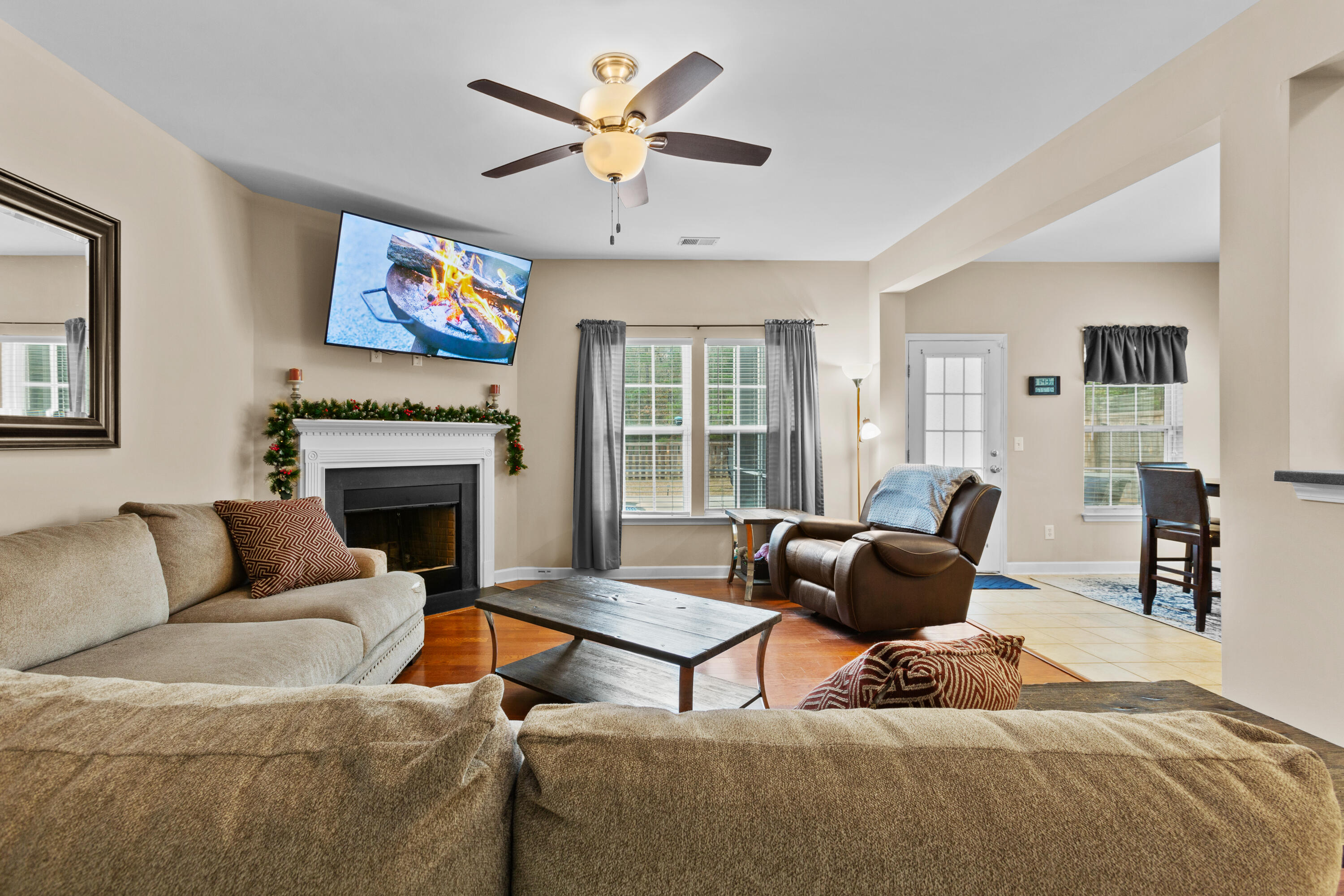 318 Killarney Trail Moncks Corner, SC 29461 - Photo 14 of 29 318KillarneyTr.NicoleBurbagePhoto-10