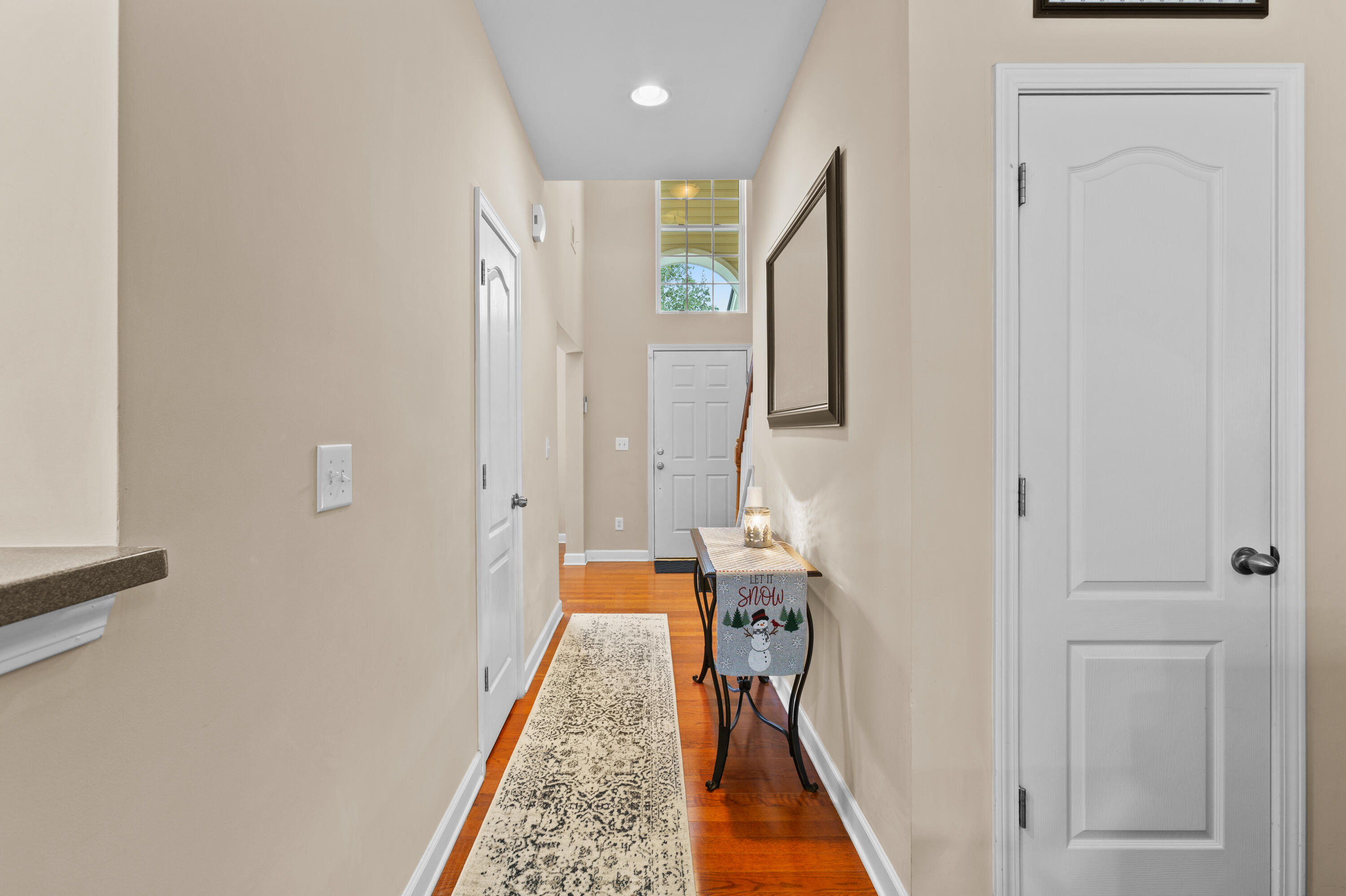 318 Killarney Trail Moncks Corner, SC 29461 - Photo 4 of 29 318KillarneyTr.NicoleBurbagePhoto-11