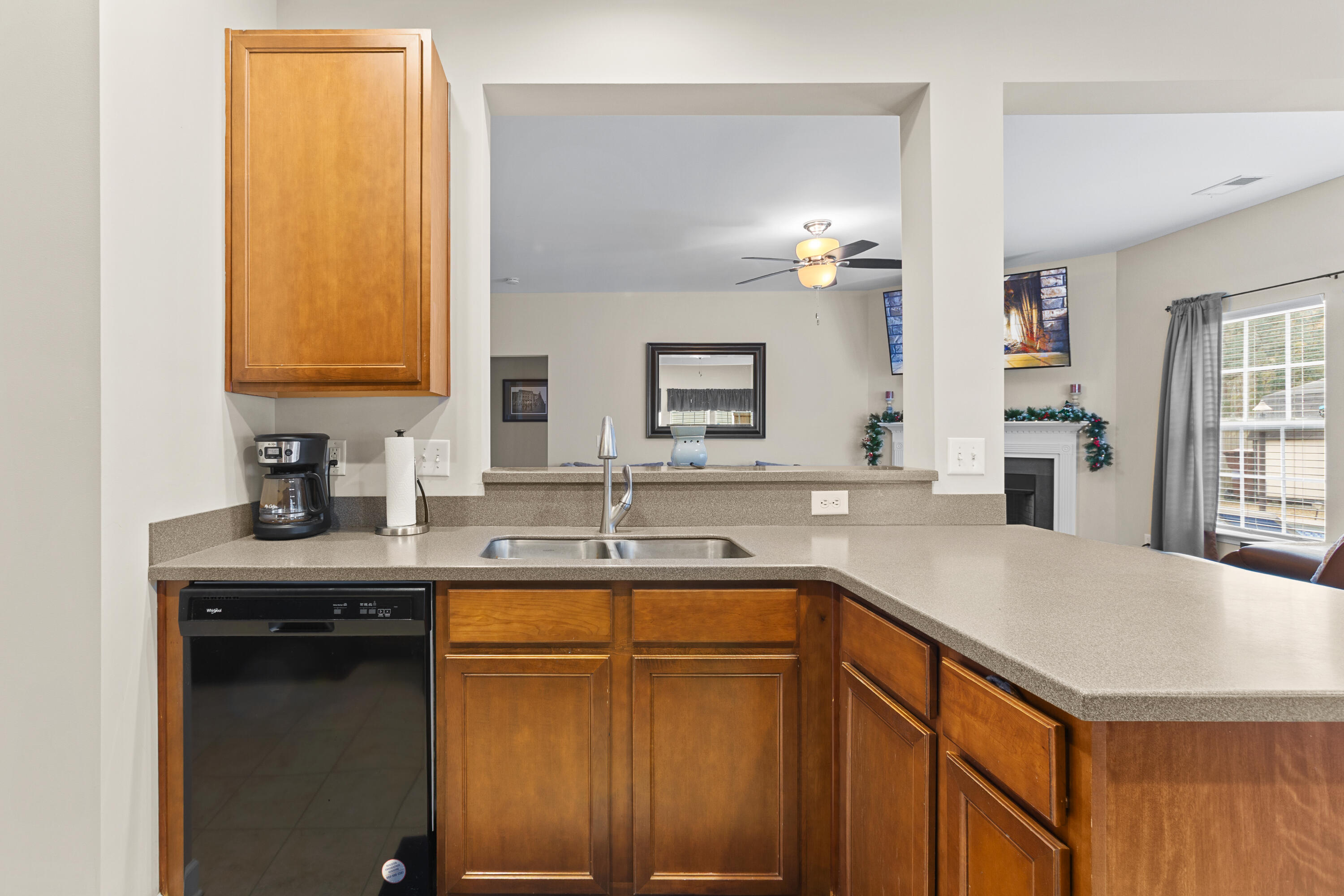 318 Killarney Trail Moncks Corner, SC 29461 - Photo 9 of 29 318KillarneyTr.NicoleBurbagePhoto-5