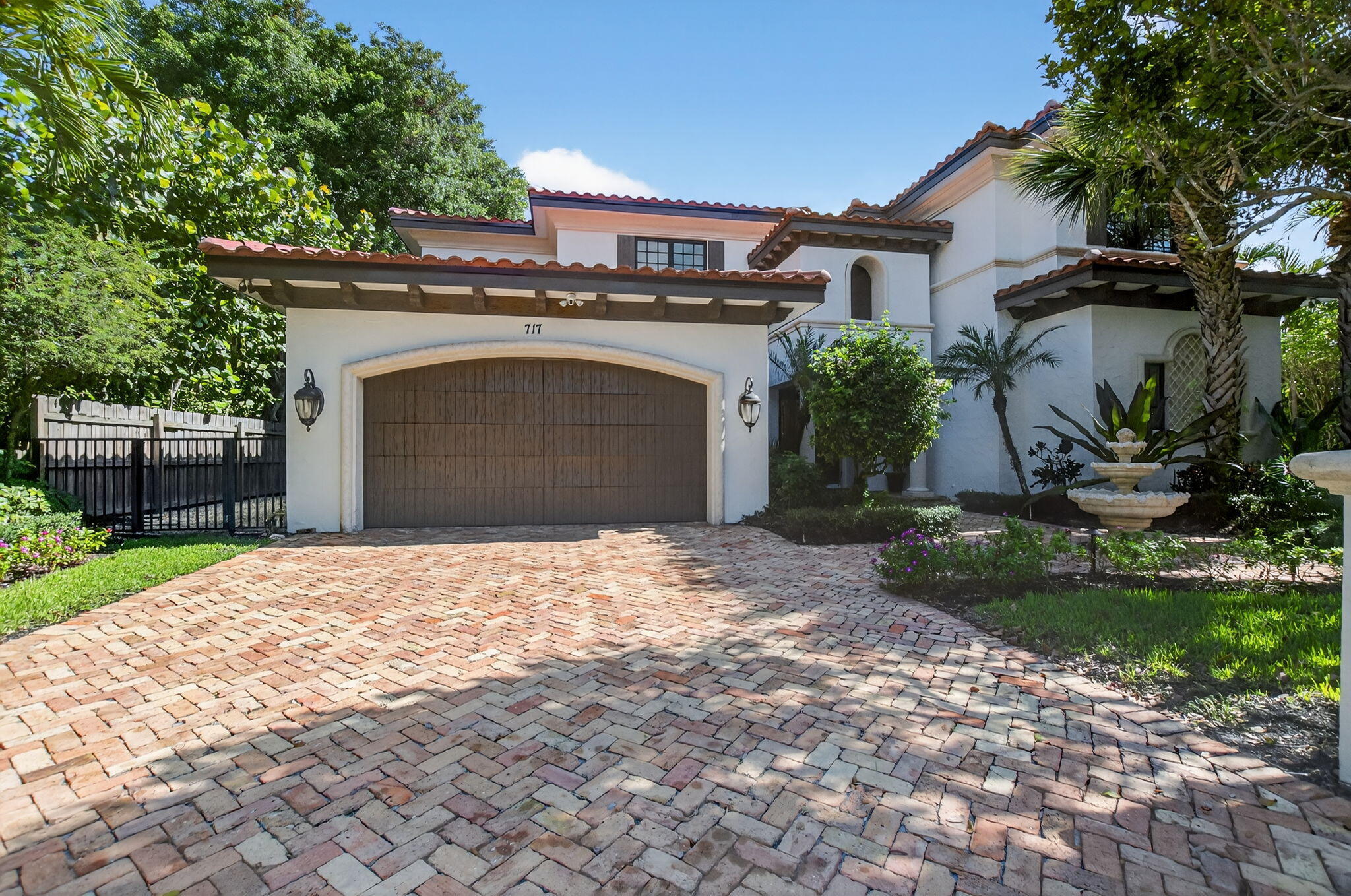 717 Northwest 4th Street Boca Raton, FL 33486 - Photo 4 of 31 3-web-or-mls-DSC_0015