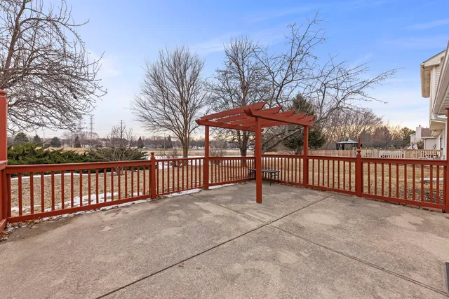 $379,990 | 21459 Georgetown Drive, Plainfield, IL 60544