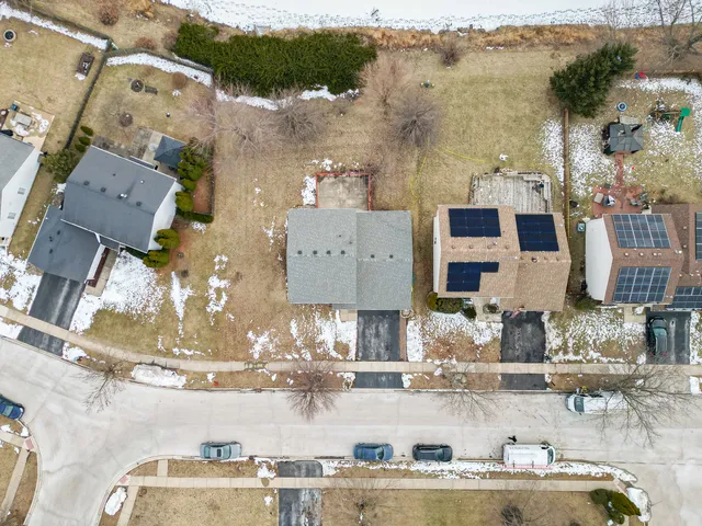 $379,990 | 21459 Georgetown Drive, Plainfield, IL 60544