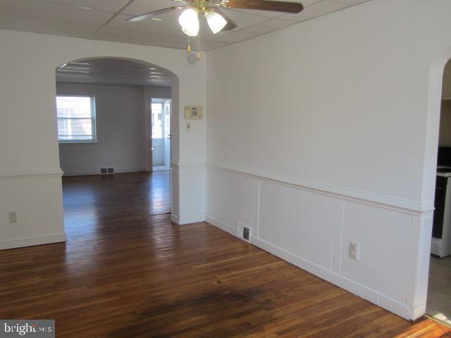 355 Hampden Road Upper Darby, PA 19082 - Photo 7 of 19 Dining Room