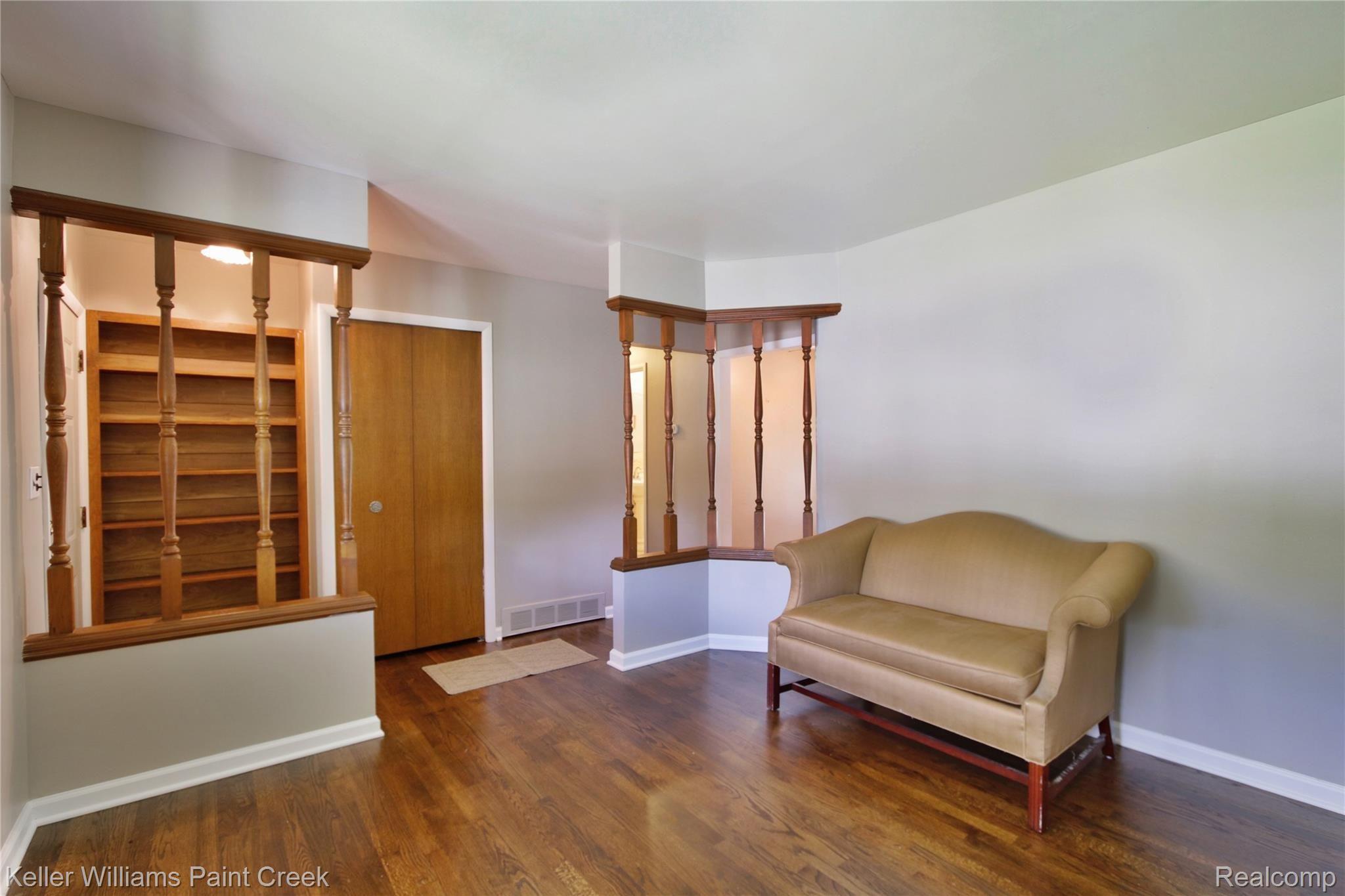 family room 2.jpg