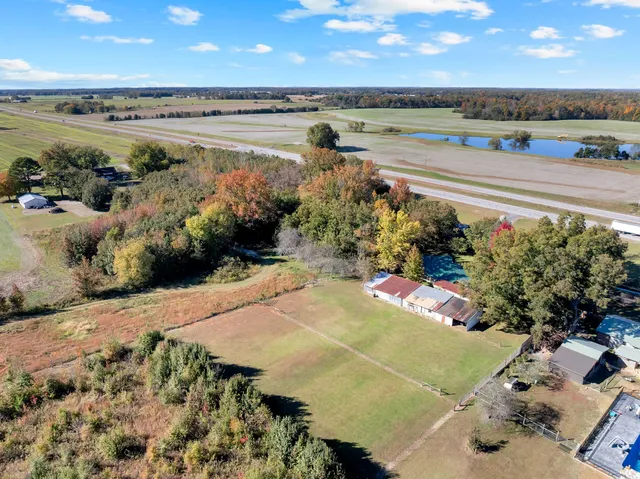 $357,000 | 16829 David Crockett Parkway West, Elora, TN 37328