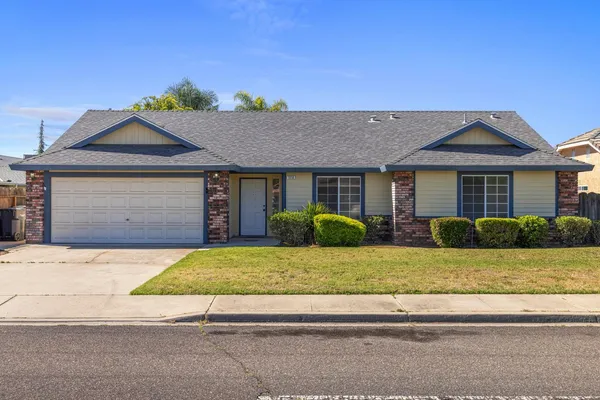 $449,900 | 1050 West Tuolumne Road, Turlock, CA 95382