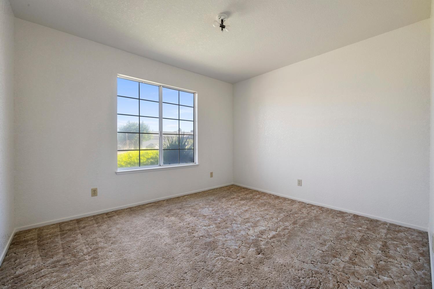 1050 West Tuolumne Road Turlock, CA 95382 - Photo 14 of 30