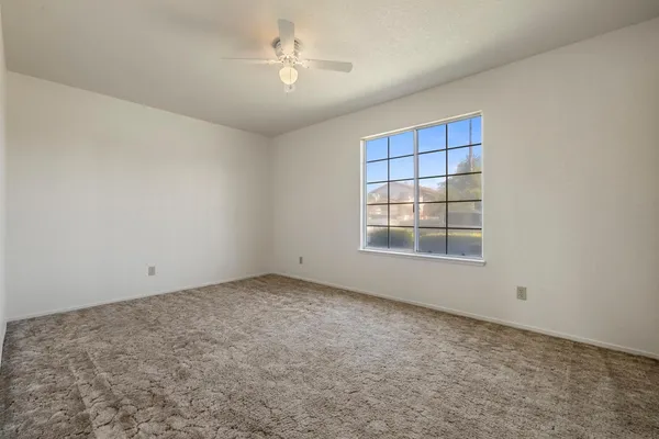 $449,900 | 1050 West Tuolumne Road, Turlock, CA 95382