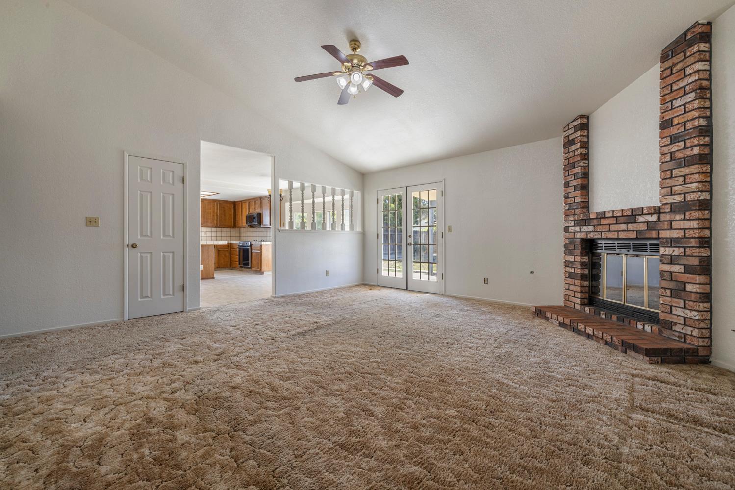 1050 West Tuolumne Road Turlock, CA 95382 - Photo 6 of 30