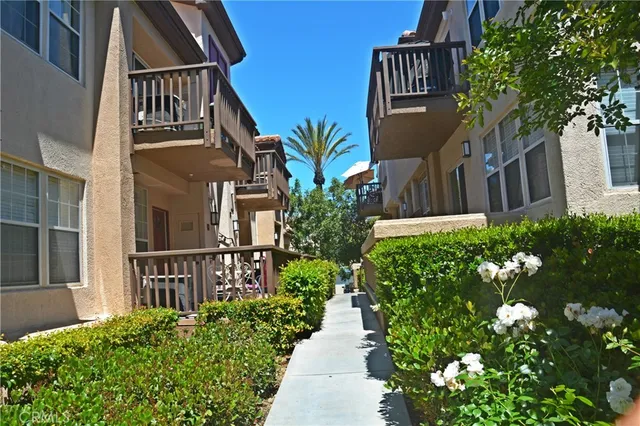 a view of entryway with flower pots