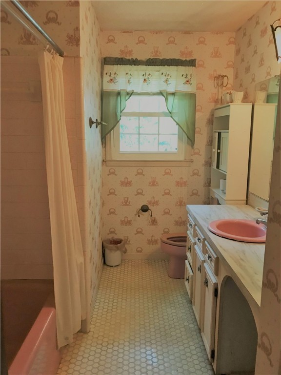 193 Gin House Road Abbeville, SC 29620 - Photo 20 of 34 HALL BATH