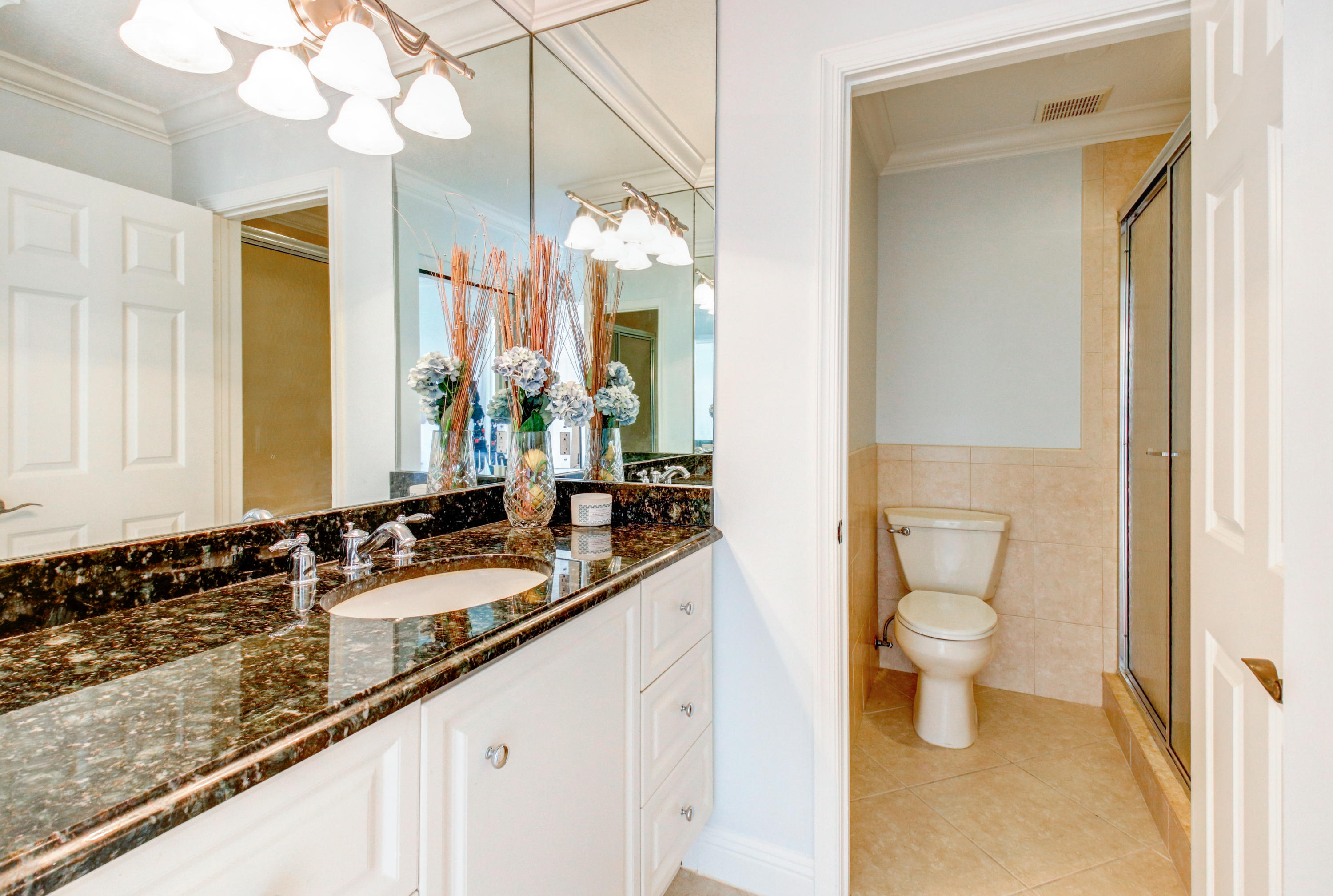 518 Dover Road Tequesta, FL 33469 - Photo 15 of 28 518 N Dover Rd HR-8