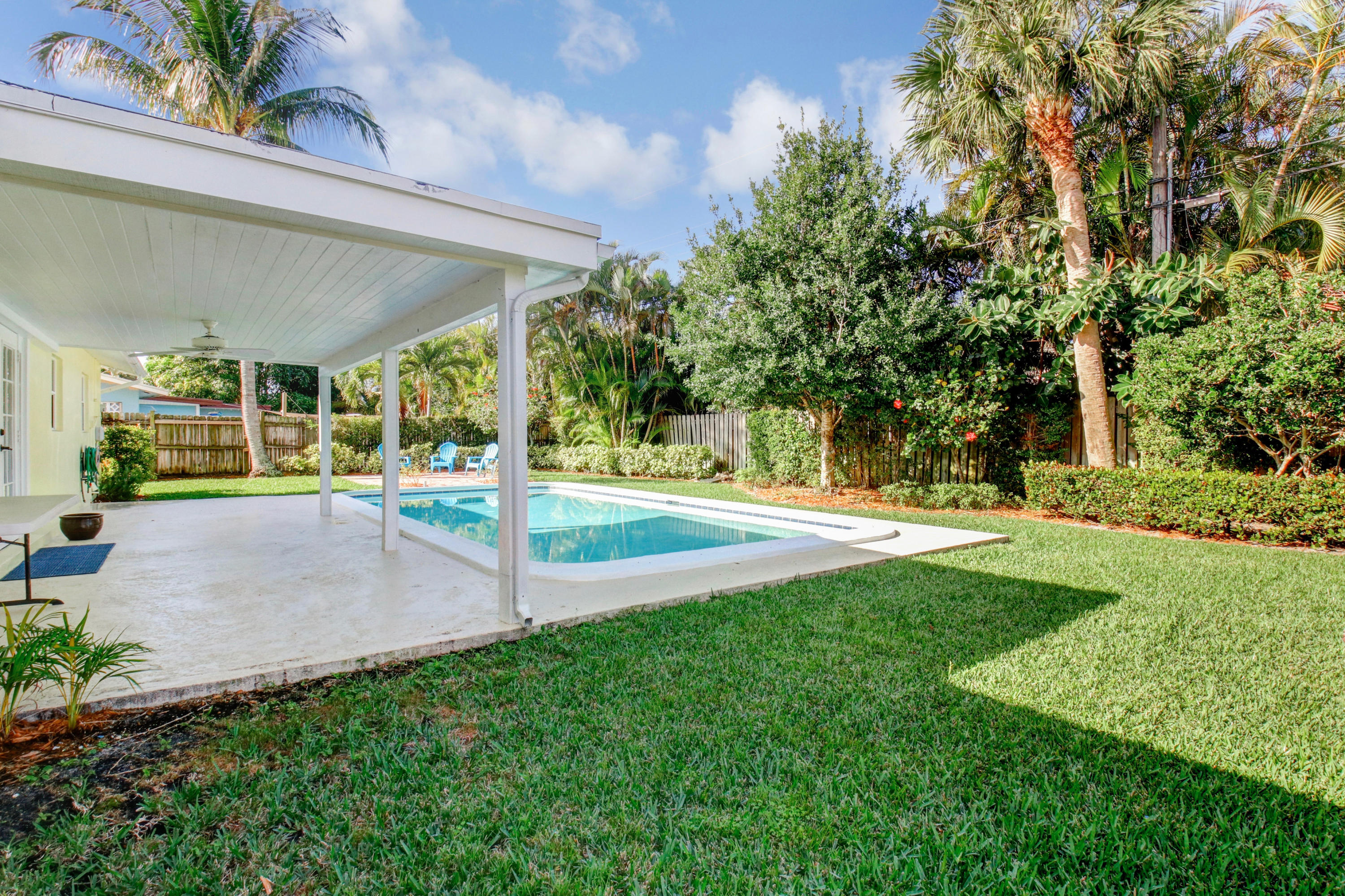 518 Dover Road Tequesta, FL 33469 - Photo 5 of 28 518 N Dover Rd HR-22